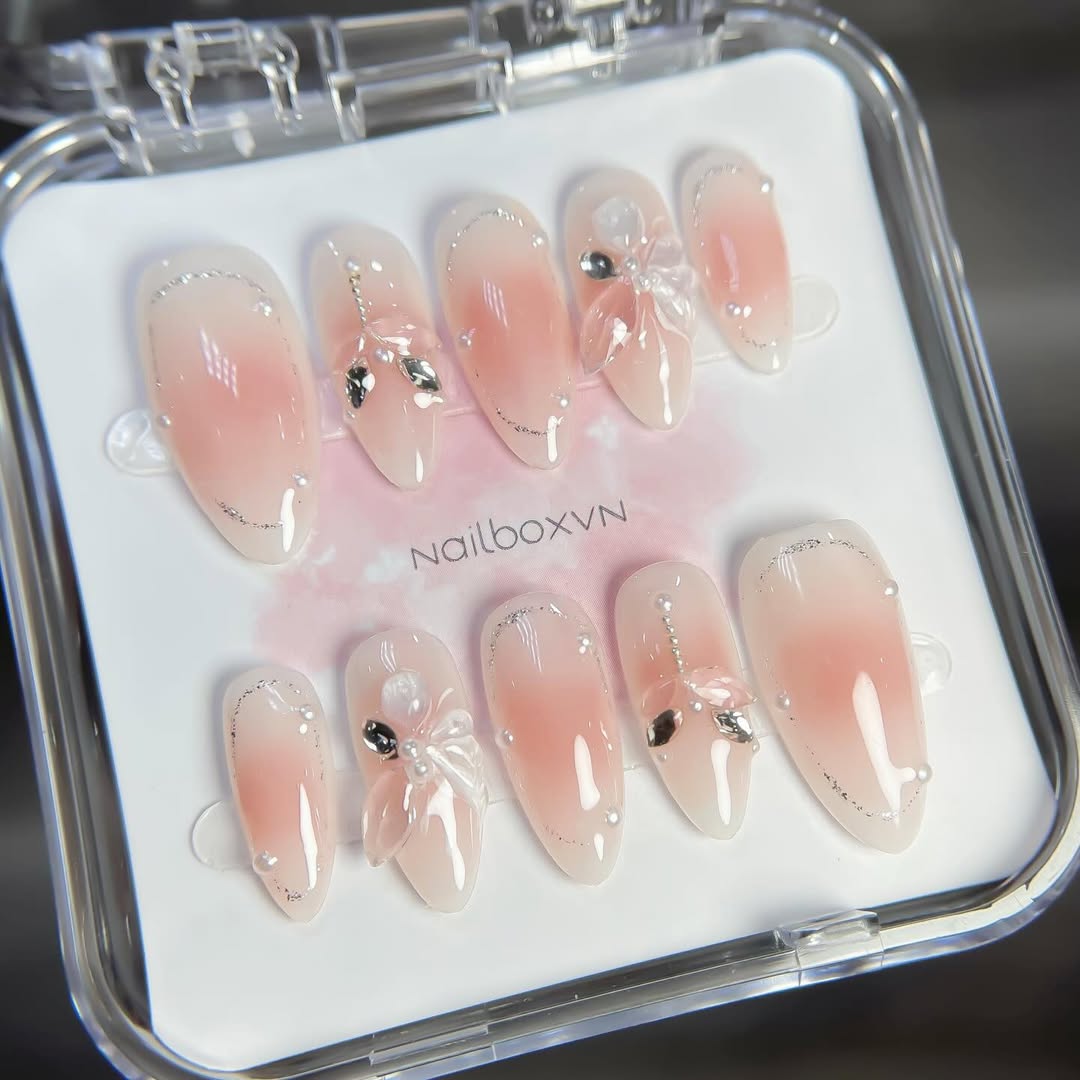 Alternative view of The Maid of Myriad