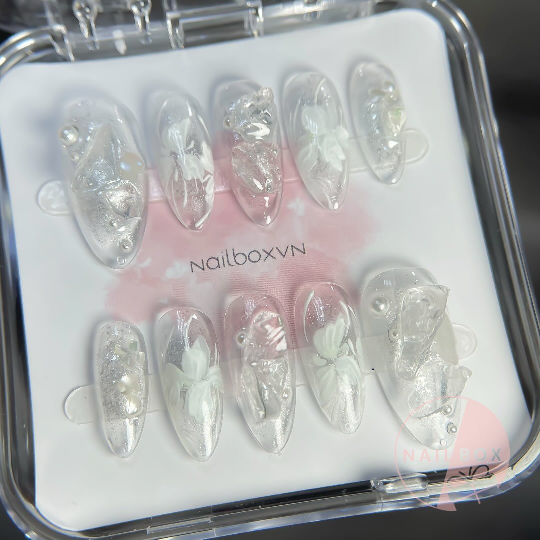 Alternative view of Cinderella’s Mist